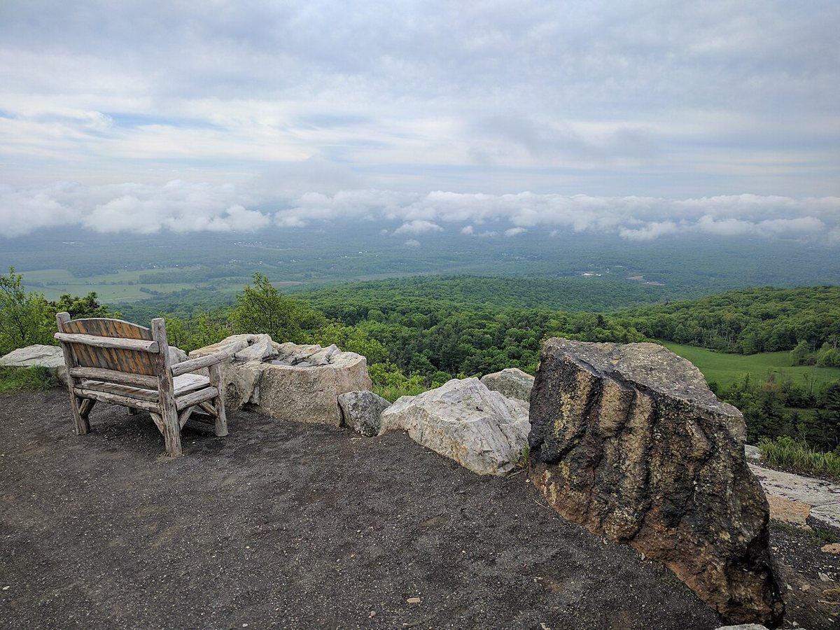 Mohonk Preserve Shawangunk Ridge cliffs
