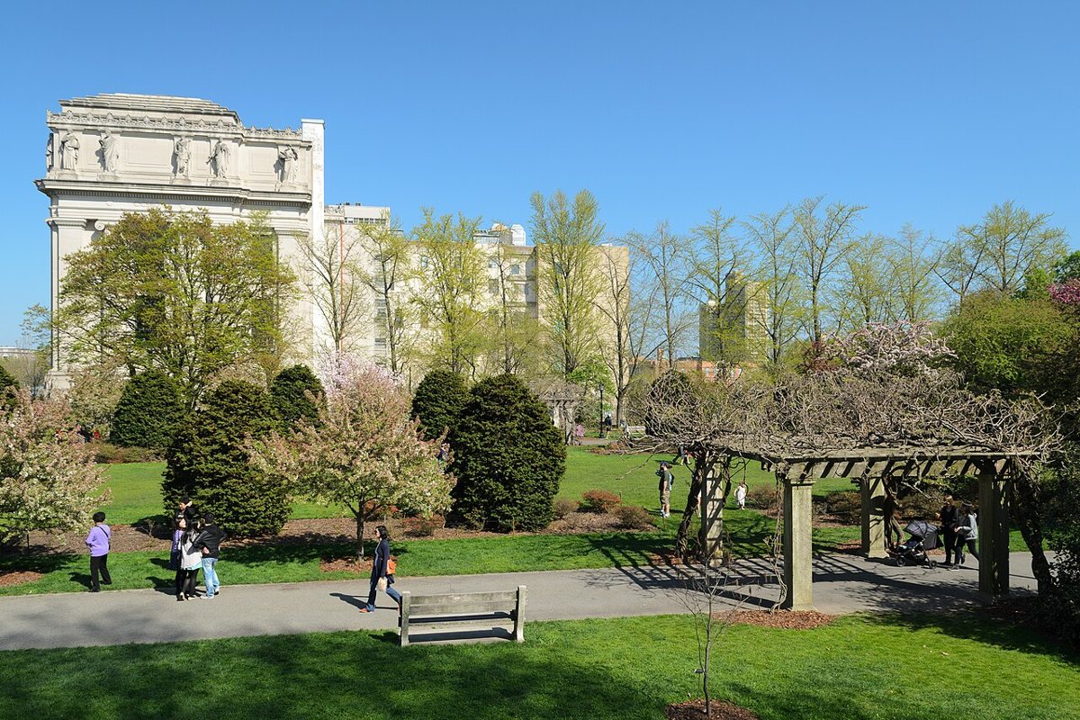 Facade and entrance pavilion of the Brooklyn Museum in Brooklyn New York